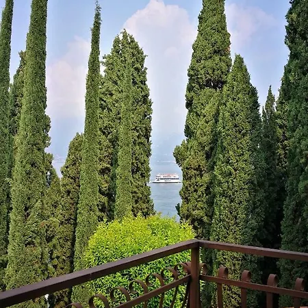 Bellavista Eremitaggio Apartment Torri Del Benaco Exterior photo